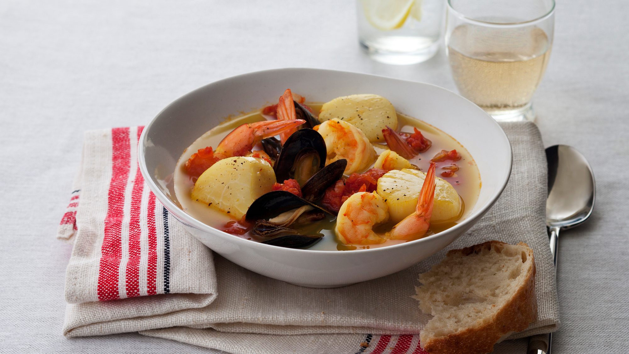 Kitchen Basics Spiced Seafood Stew