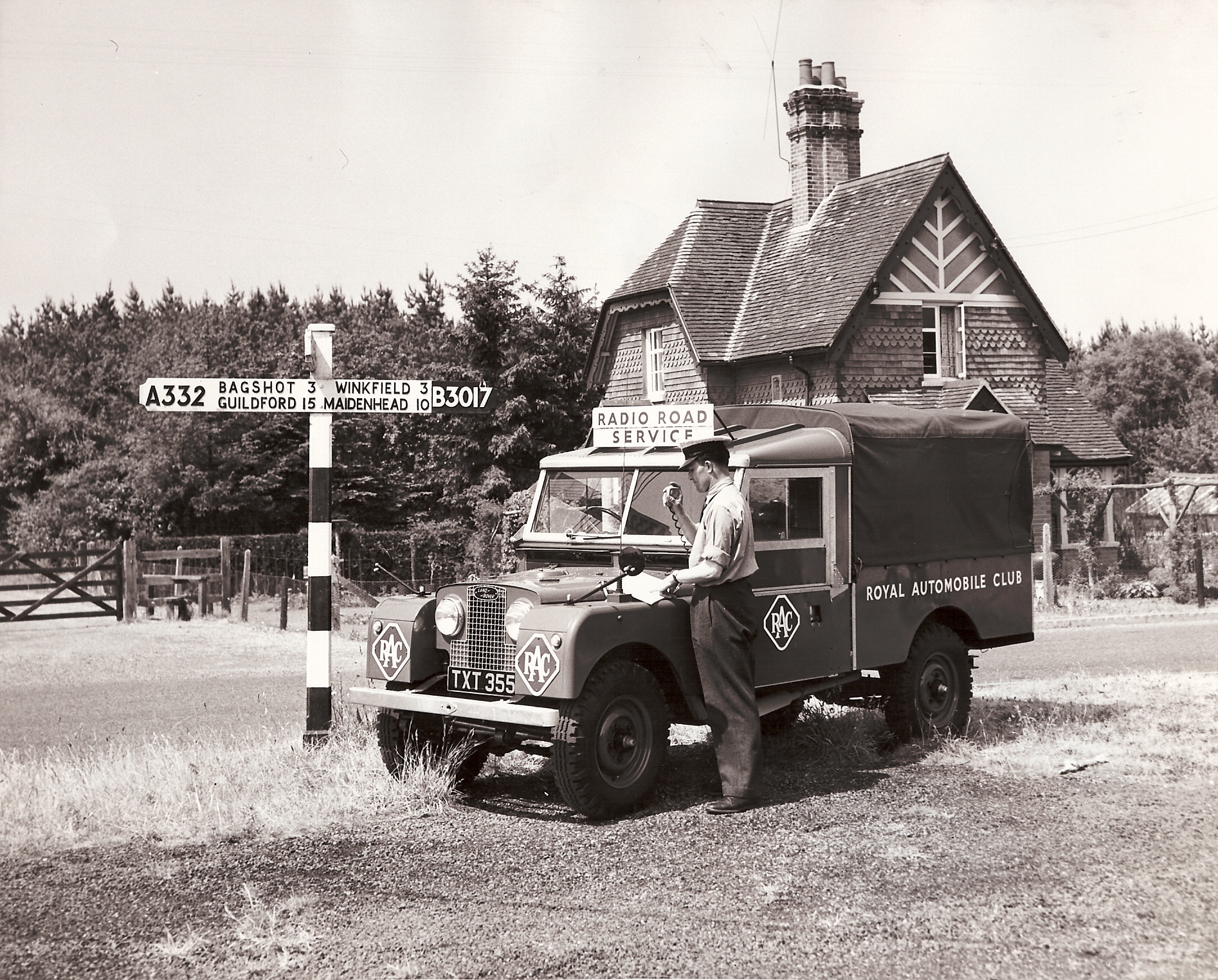 1959 LWB Landrover of RAC..jpg