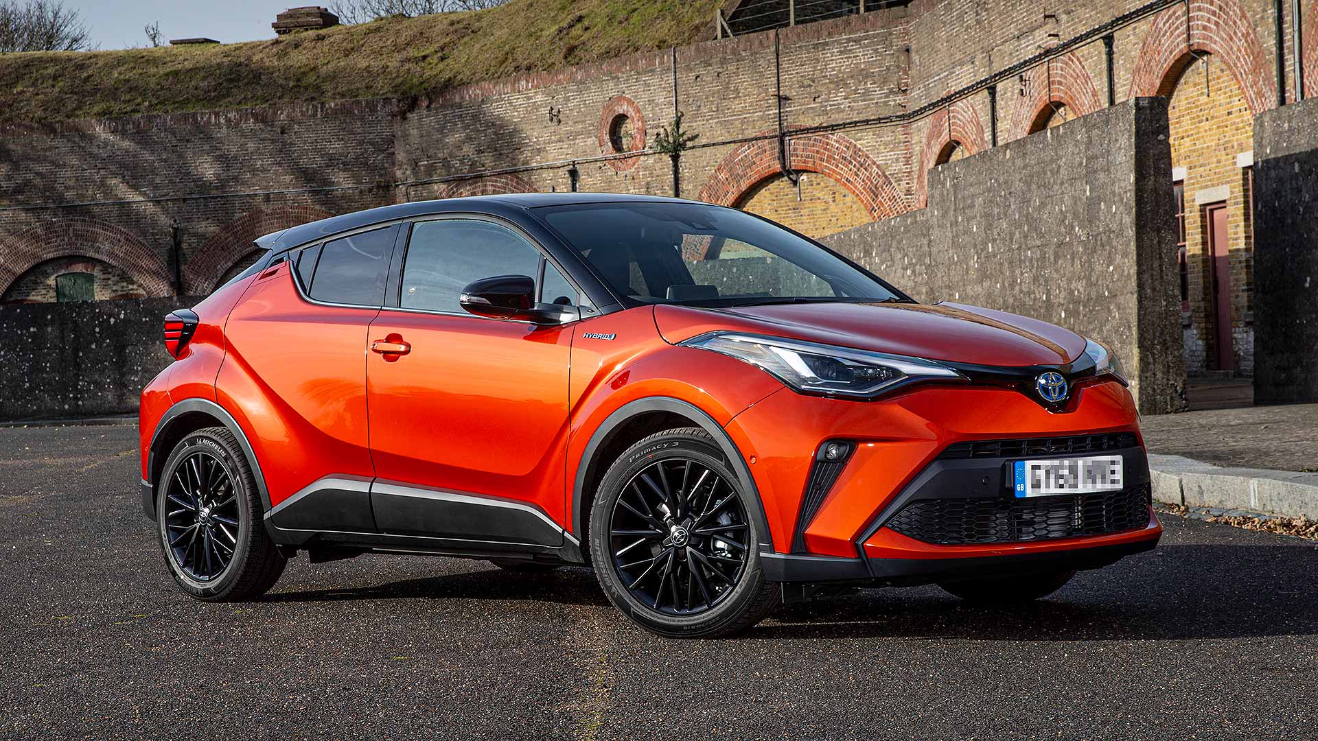 Red Toyota C-HR 1.8 Hybrid Icon