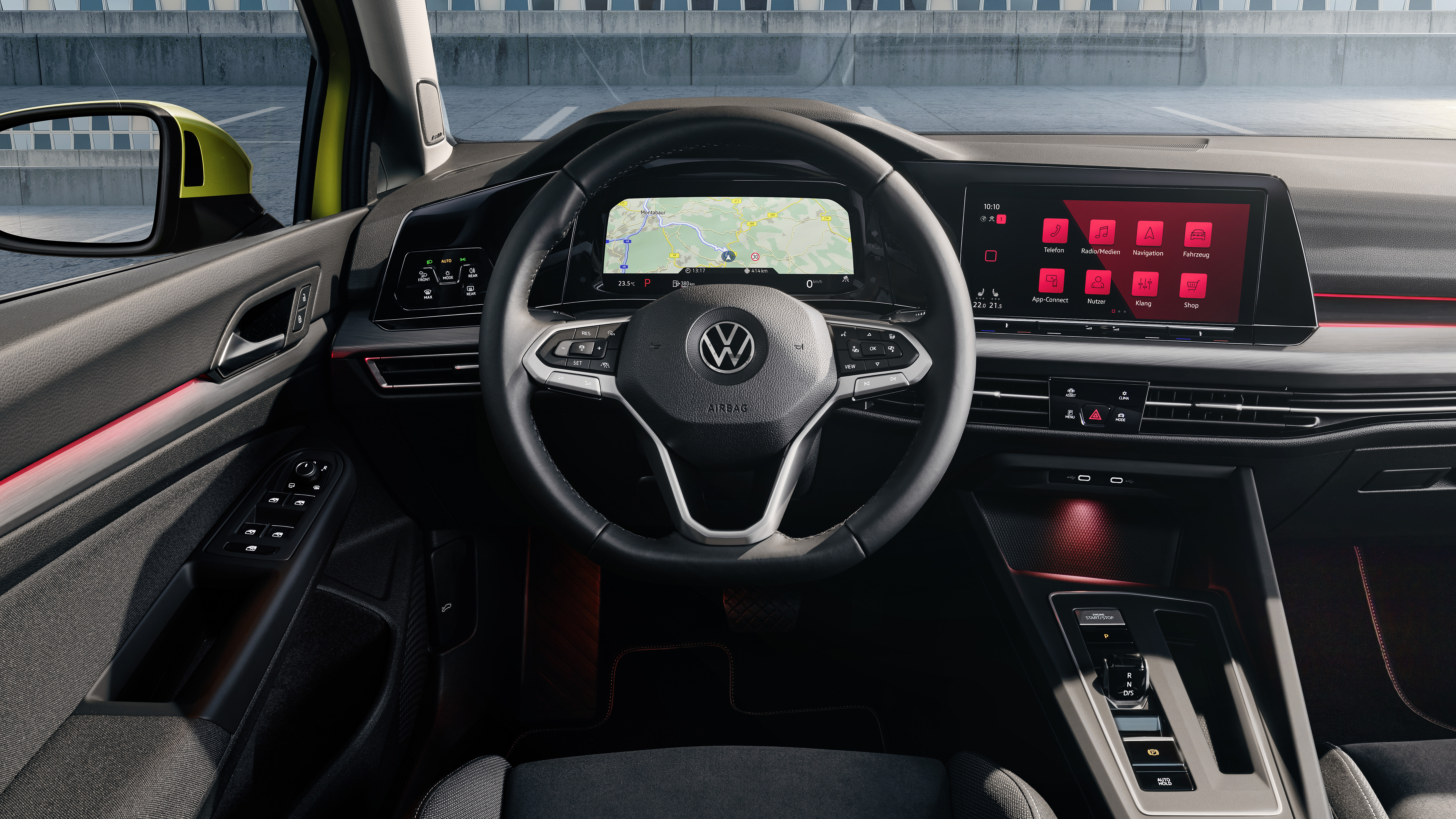 Volkswagen Golf 8 interior 02.jpg