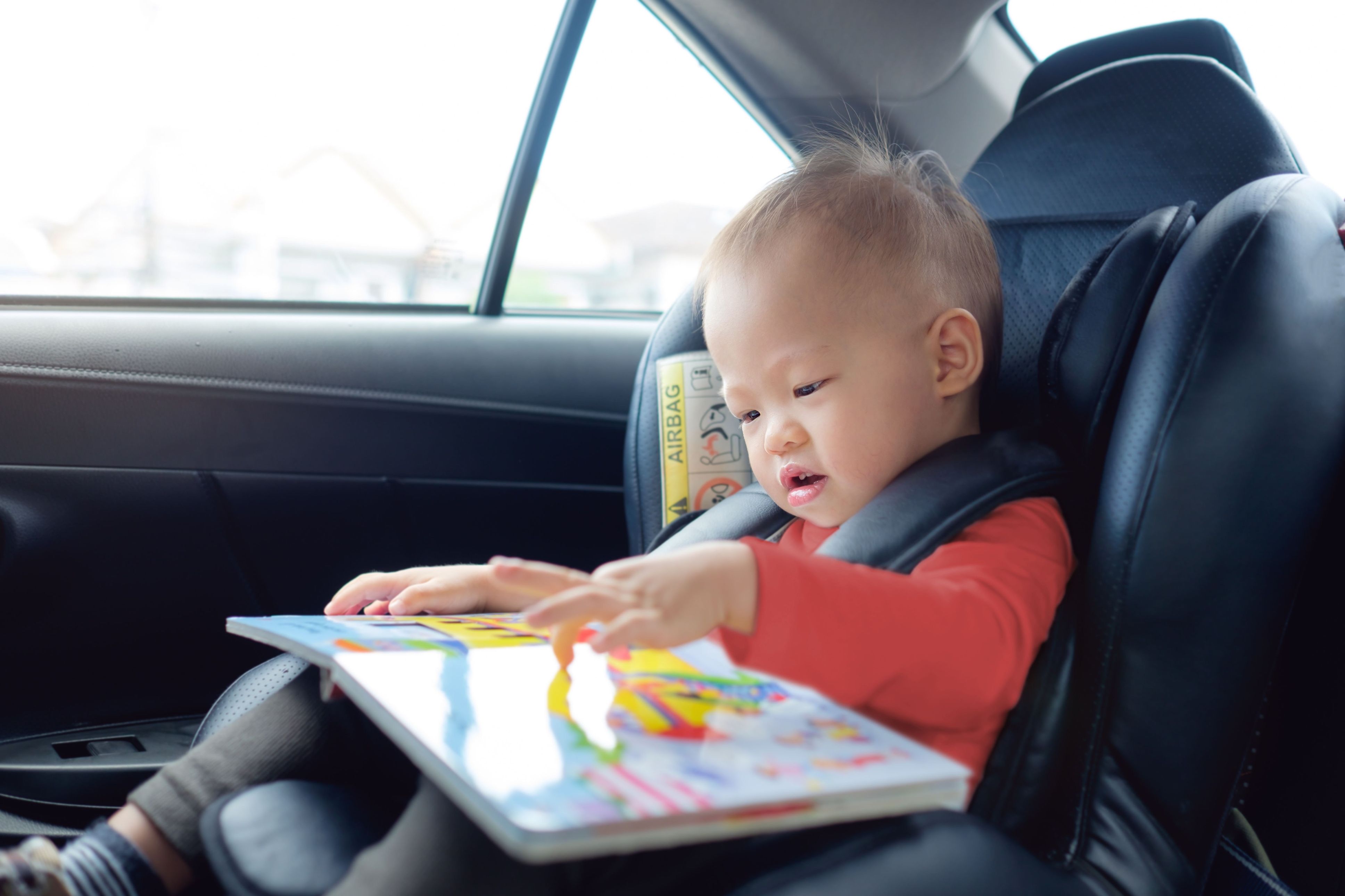 Tips aman berkendaraan bersama bayi dan balita