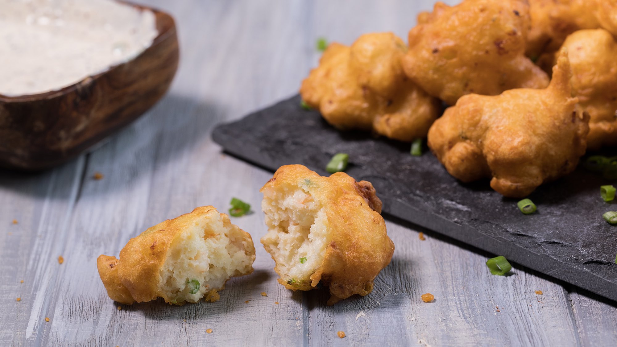 Buñuelos de camarones salados