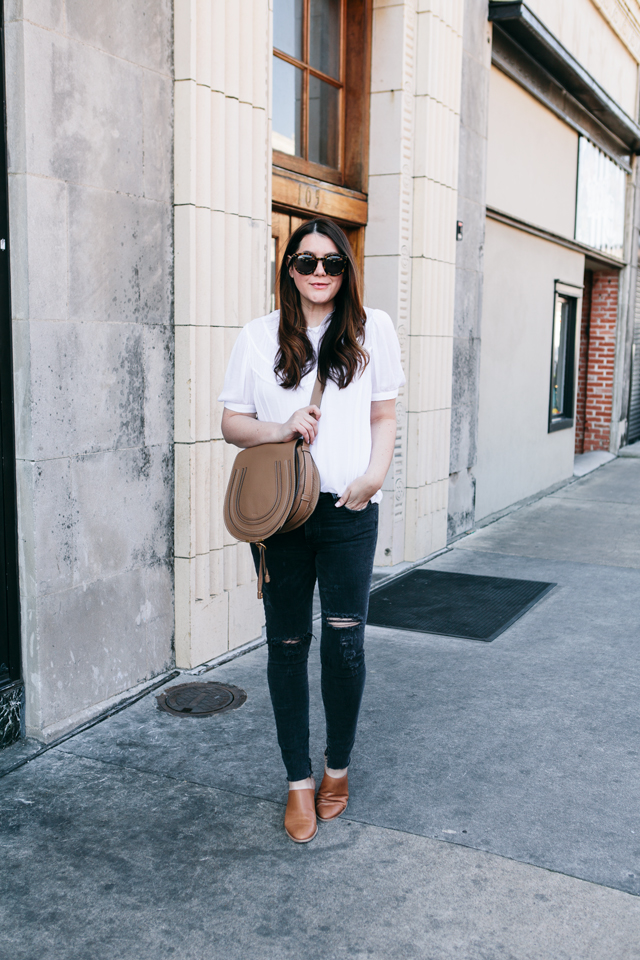 hinge-white-blouse-agolde-distressed-grey-denim-madewell-harper-mules-8.jpg