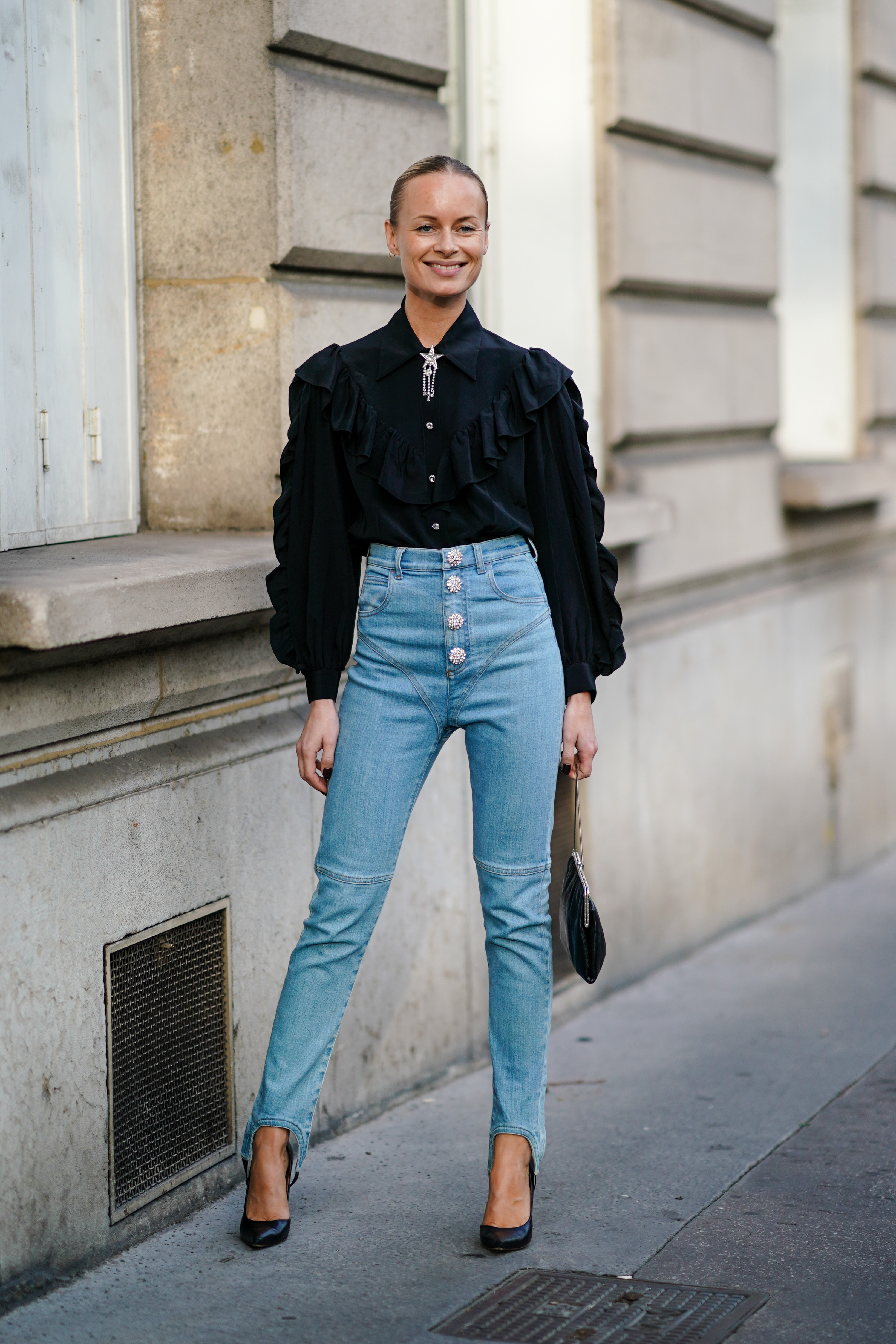 How to Look Ultra Chic in Jeans - Rue Now