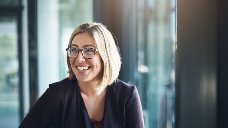 iStock-843530216 - employer employee.jpg