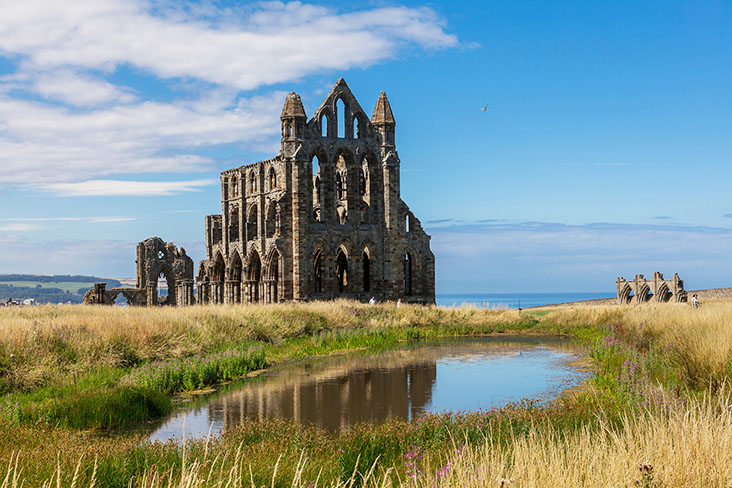 Whitby Abbey 1.jpg